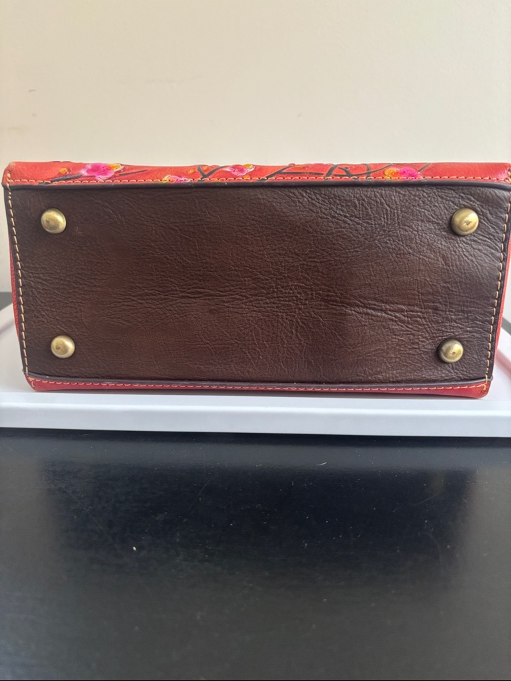 Hides And Grain Red Floral Embossed Leather Satchel Handbag - Picture 5 of 5